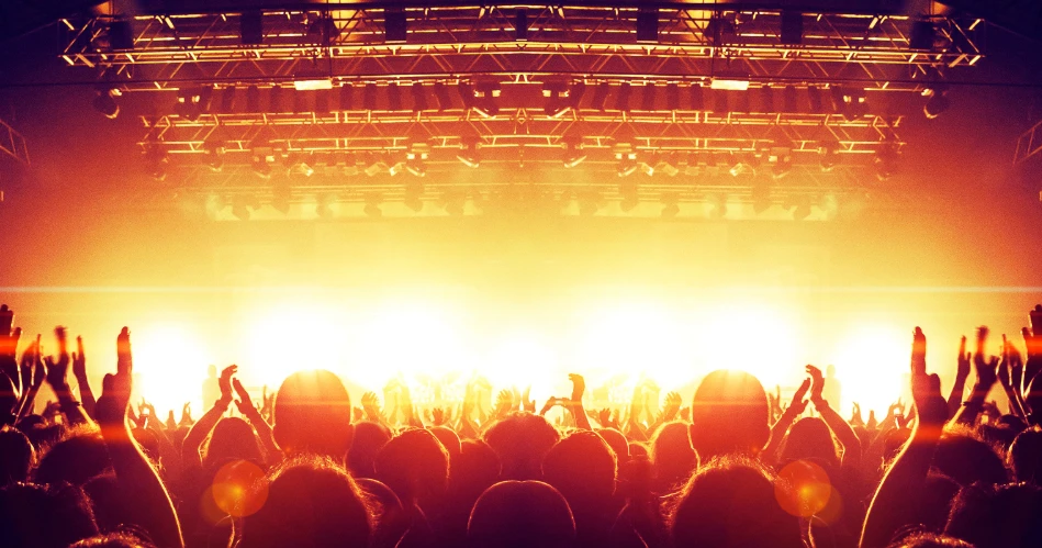 Hawthorne Nightlife Guide: Where to Go After Dark for Drinks & Music
